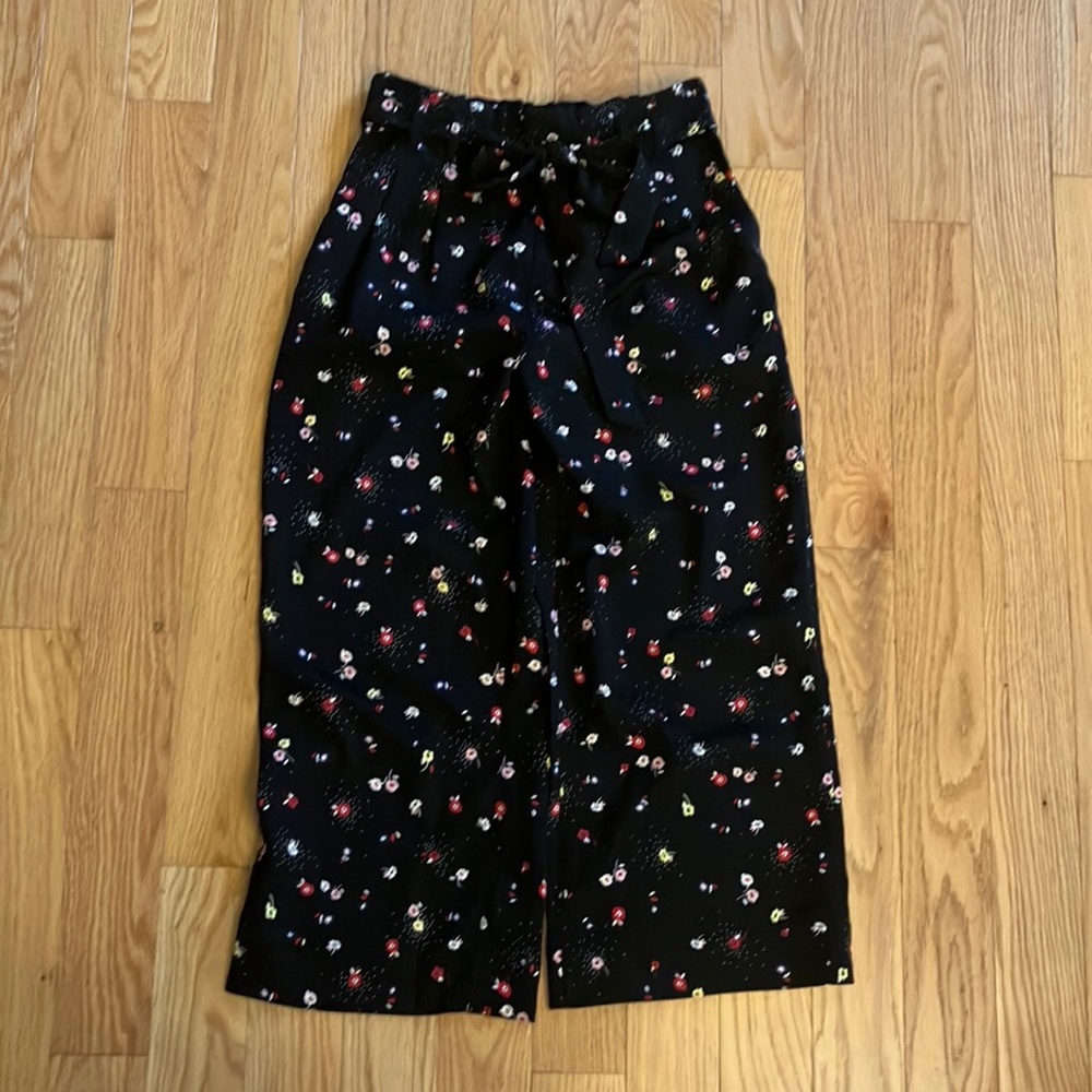 Paper bag waist floral pants